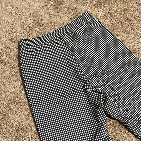 Urban Outfitters Women’s Black & White Plaid Trousers - Picture 4 of 5